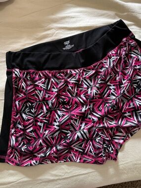 Zone Pro Black & Pink Geometric Athletic Skort Shorts